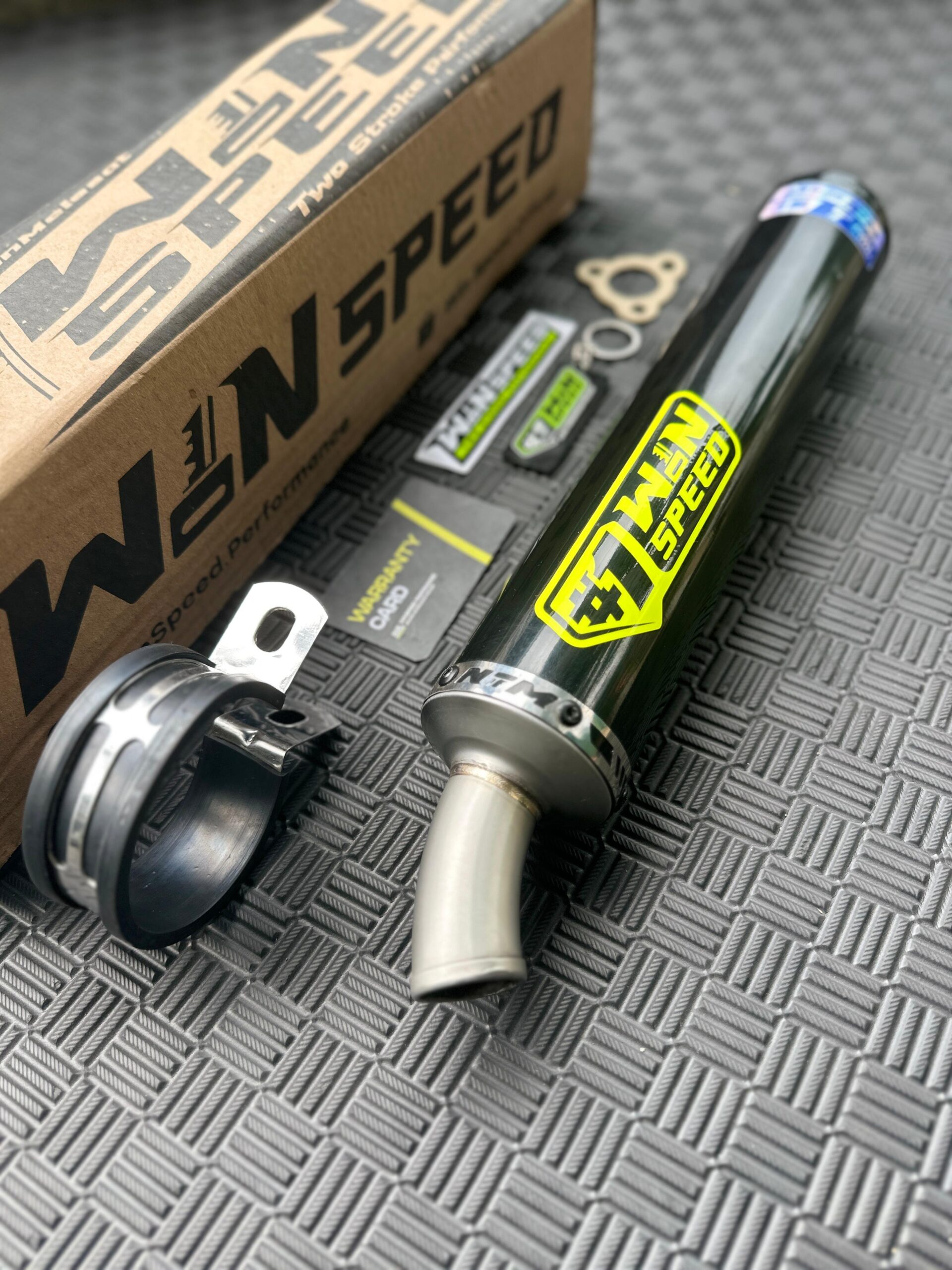 SILENCERS ALMU LOGO EMBOSS STICKER - Image 3