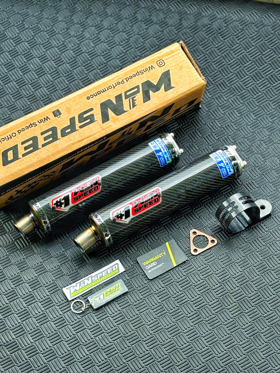 SILENCERS CARBON TWILL GLOSSY MUZZLE TITANIUM ORIGINAL WINSPEED - Image 3