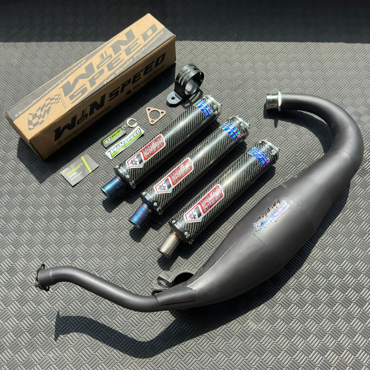 Fullsystem Silencers Carbon Twill Glossy Muzzle Titanium, Exhaust Chamber Semi Cobra, Clearcoated Mild Steel Black Coating, KR150, KRR150, KRR150ZX, Serpico