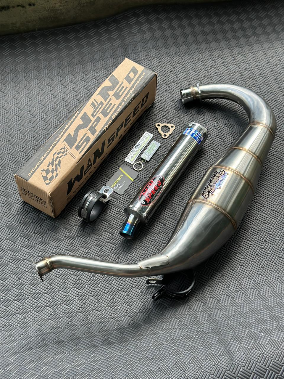Fullsystem Silencers Stainless Emblem Red , Exhaust Chamber Cobra Medium, Stainless Press , KR150, KRR150, KRR150ZX, Serpico - Image 2